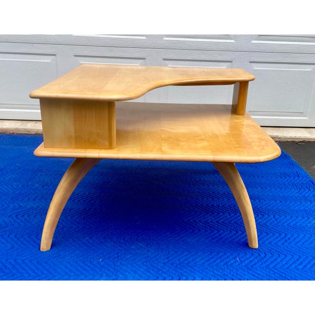Champagne Heywood-Wakefield Midcentury Modern Two Tier Corner Table For Sale - Image 8 of 13