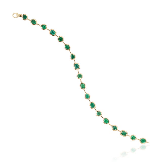 Designer 6.13ct Mixed Cut Bezel Set Emerald Contemporary Bracelet in 14k Gold For Sale - Image 10 of 18