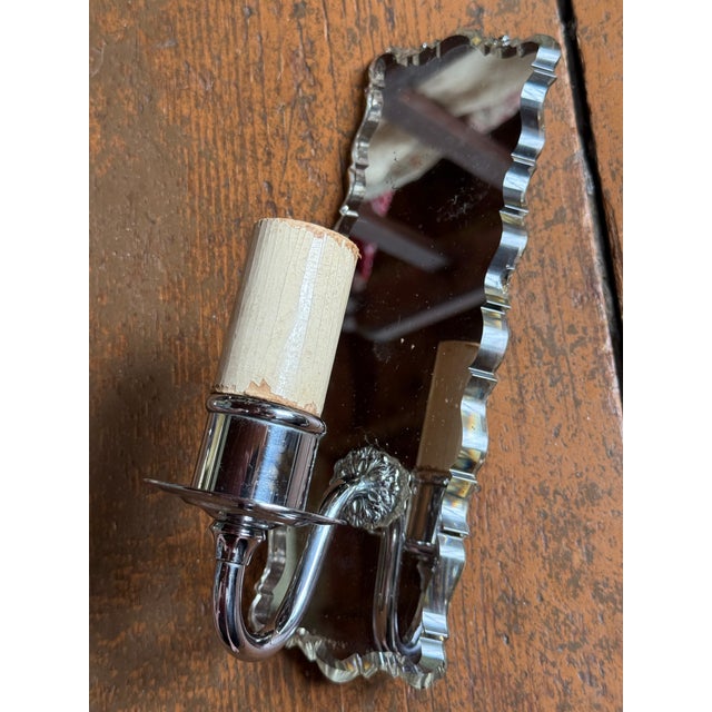 Art Deco Pair of 1940s Carved Mirrored Sconces For Sale - Image 3 of 12