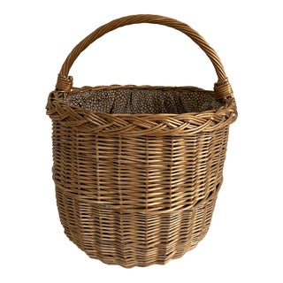 Large Round Vintage Market Basket Lined With Fabric For Sale