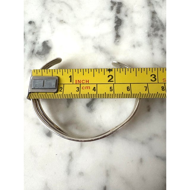 1980s Sterling Silver and 14 Karat Gold Wire Cuff Bracelet For Sale - Image 5 of 6