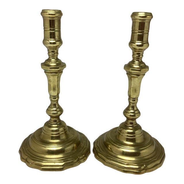 Mid 20th Century Solid Brass Virginia Metalcrafters Colonial Williamsburg Candle Holders Nice Pair For Sale