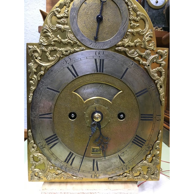 18th Century English Red Lacquer and Bronze Clock For Sale - Image 4 of 9