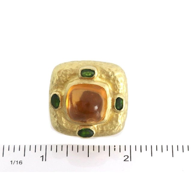 Mid 20th Century Mid 20th Century Pair of Kanaris Citrine & Tourmaline 18k Yellow Gold Hammered Square Huggie Earrings For Sale - Image 5 of 6