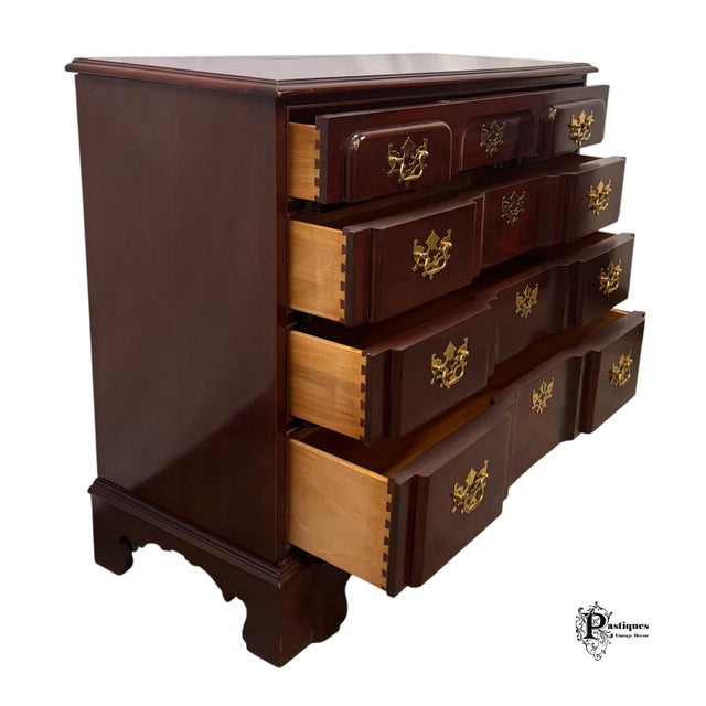 Vintage Federal Style Mahogany Block Front Chest of Drawers For Sale - Image 9 of 11