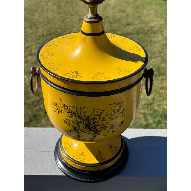 English Mid 20th C. Neoclassical Yellow + Black Toile Table Lamp For Sale - Image 3 of 11