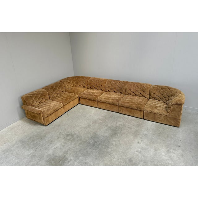Dimensions: - 4 x middle section (h 75 cm, w 72 cm, d 85 cm, sh 38 cm) - 2 x rounded corner section (h 75 cm, w 85 x 85...