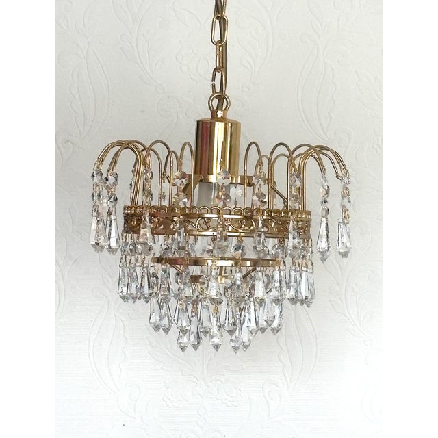 Mid-Century Modern Brass and Lead Crystal Chandelier by Joska Bodenmais, 1970s For Sale - Image 3 of 17
