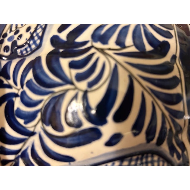 Late 20th Century Vintage Mexican Talavera Hand-Painted Blue & White Ceramic Serving Bowl For Sale - Image 5 of 12