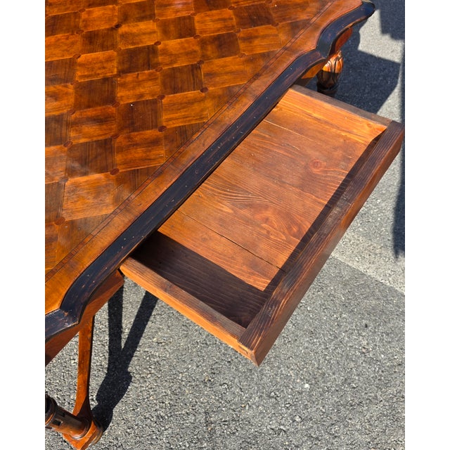Early 21st Century Georgian Style Parquetry Top Coffee Table With Scalloped Edge and X-Form Stretcher, Early 21st Century For Sale - Image 5 of 13