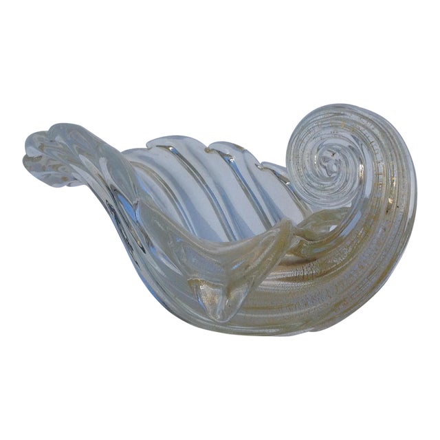Vintage C1950's Barovier Y' Toso Vintage Italian Murano Large Glass Conch Shell With Curled End and Gold Leaf Inclusions For Sale