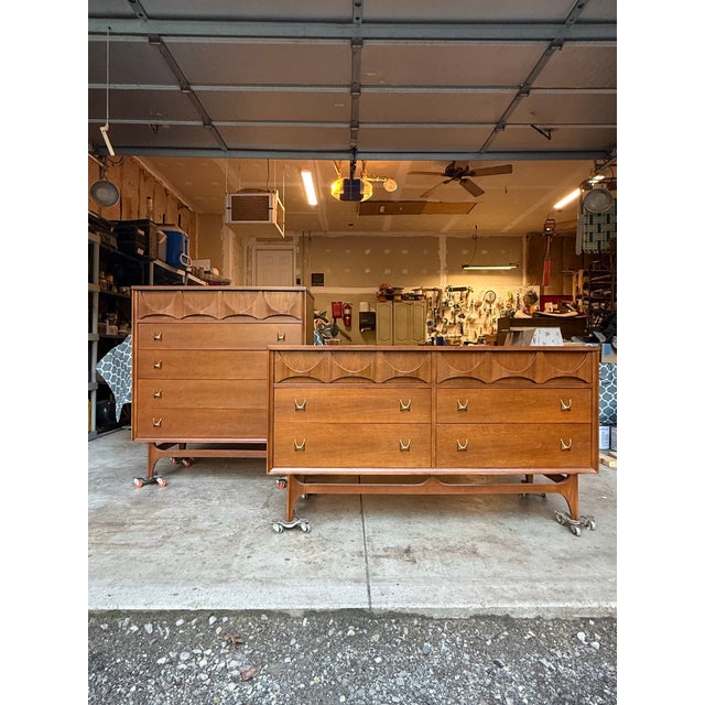 Broyhill Brasilia Lowboy With Mirror For Sale - Image 10 of 12