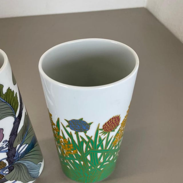 Green Floral Vases attributed to W. Bauer and A. Le Foll for Rosenthal, Germany, 1980s, Set of 2 For Sale - Image 8 of 18