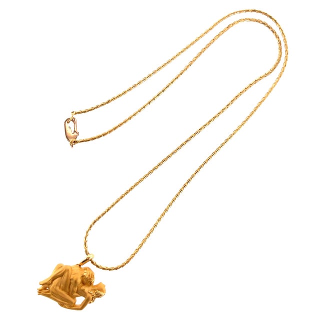 2000 - 2009 Carrera Y Carrera 18k Gold Intertwined Couple Erotic Pendant Necklace For Sale - Image 5 of 9