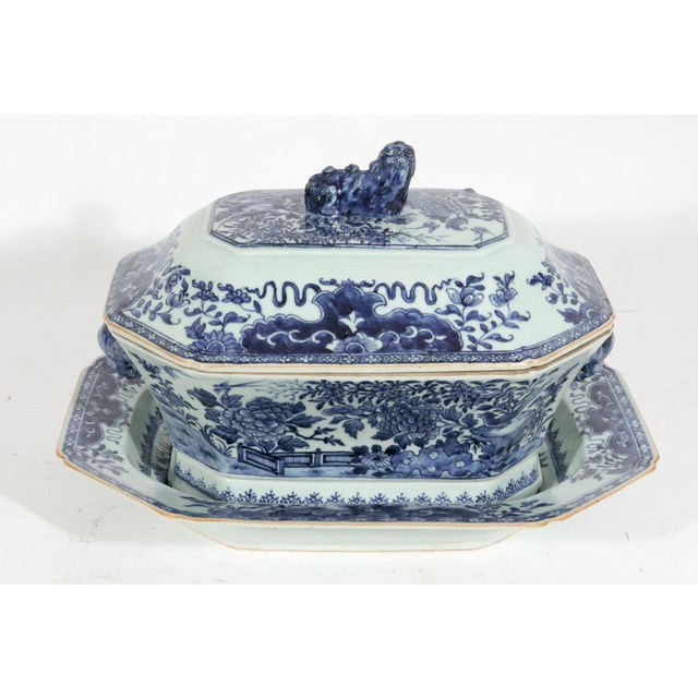 18th-Century Chinese Export Blue & White Porcelain Soup Tureen, Cover & Stand For Sale In Philadelphia - Image 6 of 17