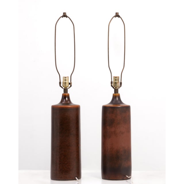 Lotte and Gunnar Bostlund Lotte and Gunnar Bostlund Brown Cylindrical Table Lamps Model 1700 Marked a Pair For Sale - Image 4 of 16