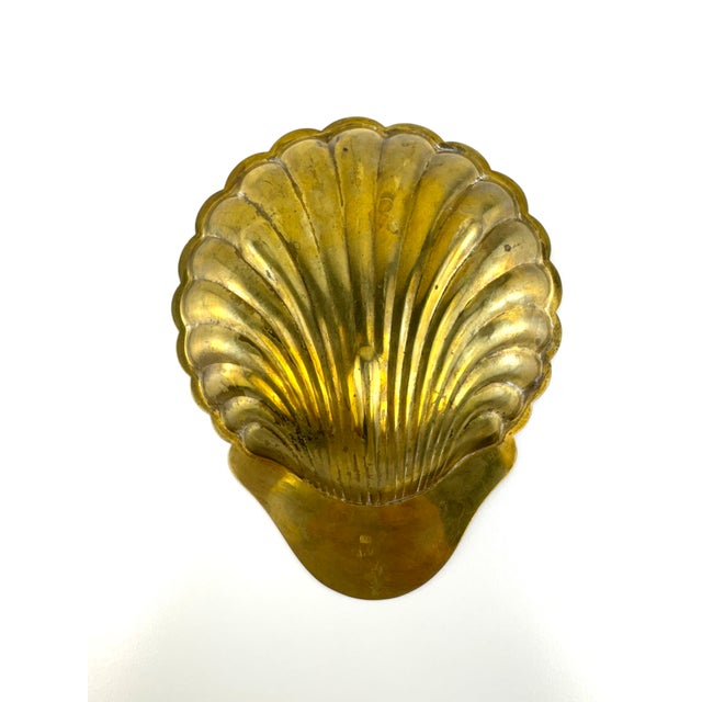 Antique French Brass Shell Dish With Engraved Heraldic Crest, Circa 1900 For Sale In Little Rock - Image 6 of 7