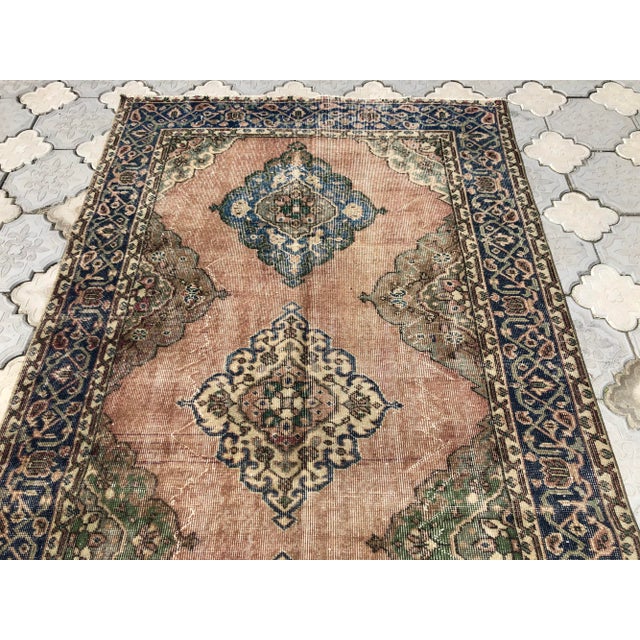 1950s Vintage Oushak Tan Cotton and Wool Rug For Sale - Image 5 of 10