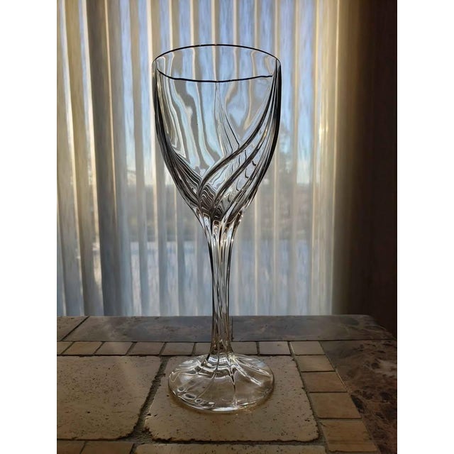 Glass Set of Lenox Debut Gold-Rimmed Crystal Glasses - 14 Pieces - Water, Wine and Champagne For Sale - Image 7 of 13