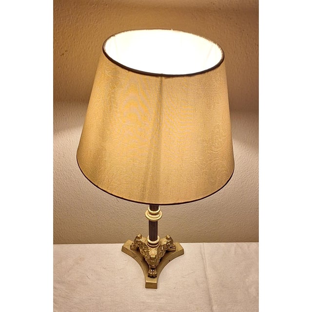 1960s Vintage Table Lamp with Decorated Bronze Base, 1960s For Sale - Image 5 of 7