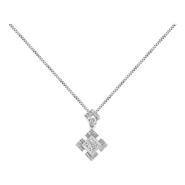 10K White Gold 1/5 Cttw Diamond Geometric Design Pendant Necklace For Sale