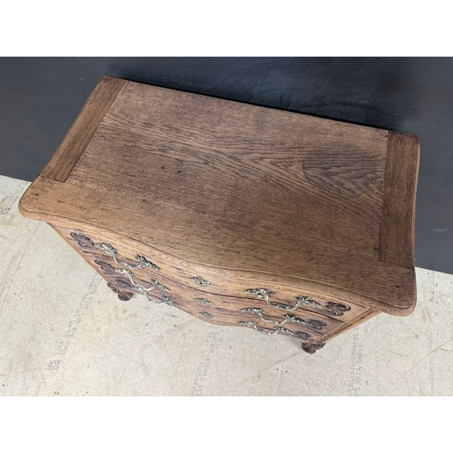 1920s French Bleached Oak Chest of Drawers, 1920 For Sale - Image 5 of 13