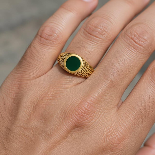 Men’s Black Onyx Ring With Arabic Calligraphy Design, Size 7.5 For Sale - Image 9 of 10