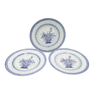 Vintage Jingdezhen Rice Grain Dinner Plates 10" Set of 3 Chrysanthemum Porcelain For Sale