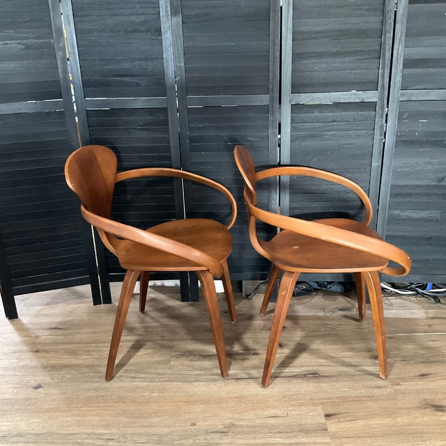 Cherner Armchairs by Norman Cherner, Cherner Chair Company, 2005 (Pair) For Sale - Image 14 of 17