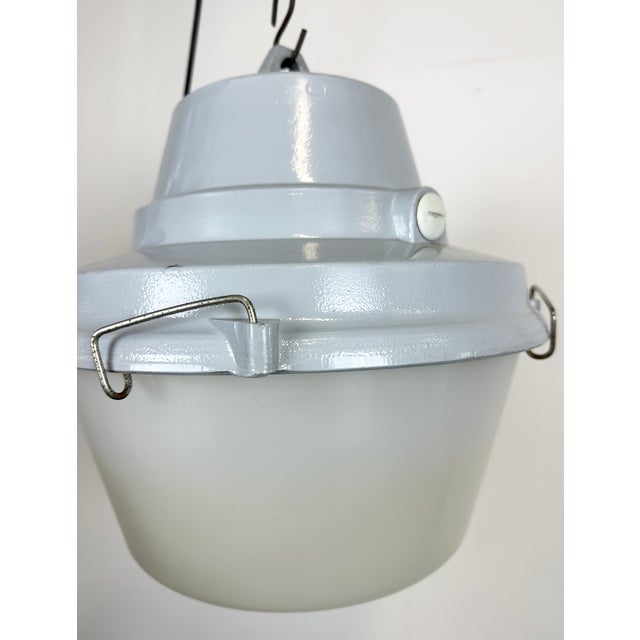 Industrial Grey Cast Aluminium Pendant Lamp from Elektrosvit, 1980s For Sale - Image 14 of 18