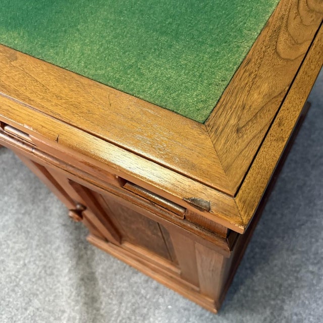 1900’s Walnut Wooton’s Rotary Desk With Green Felt Top For Sale - Image 17 of 18