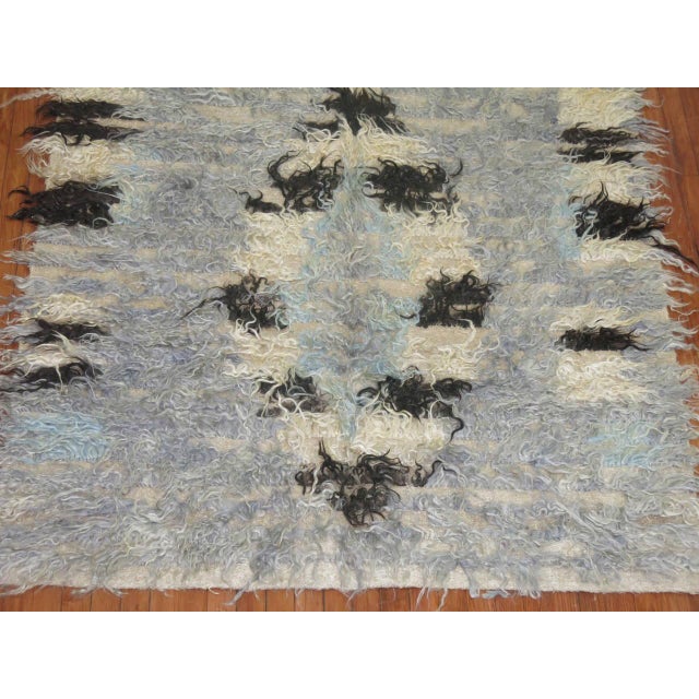 Powder Blue Abstract Vintage Turkish Tulu Mid-20th Century Shag Rug For Sale - Image 17 of 18
