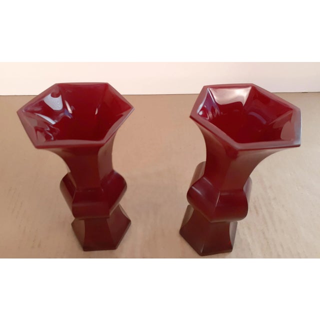 Chinese A Pair of Chinese, Ruby Red, Peking Glass Gu For Sale - Image 3 of 6