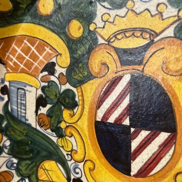 Gold 1990s Italian Hand-Painted Ceramic Platter - Coat of Arms II For Sale - Image 8 of 10