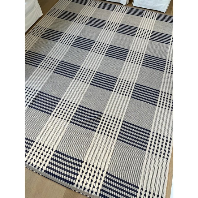 Navy Blue Elizabeth Eakins Master Series Shaker Grid Rug Navy Blue, Tweed, White For Sale - Image 8 of 9
