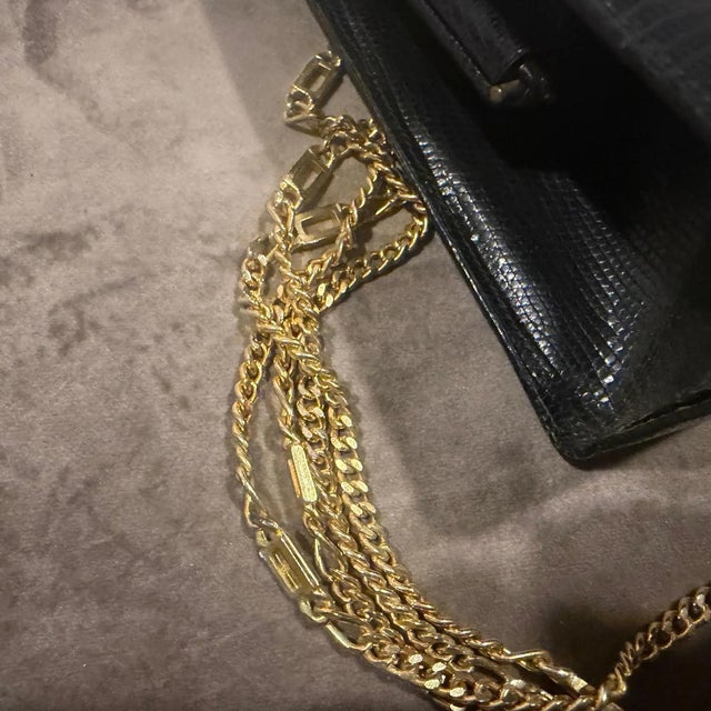 Black 1950s High Quality Embossed Black Leather and Brass Italian Shoulder Bag For Sale - Image 8 of 12