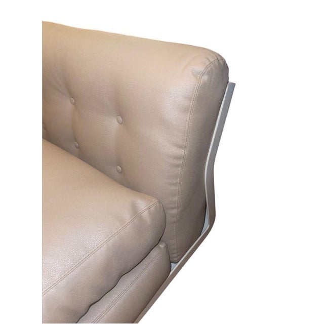 Set of Eight Mario Bellini Amanta Lounge Chairs for C&b Italia, Late 1960's. For Sale In Los Angeles - Image 6 of 9