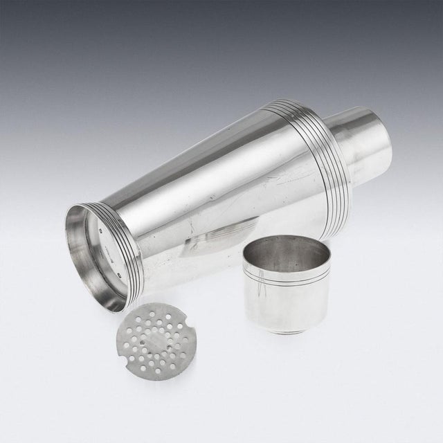Metal 20th Century English Silver Cocktail Shaker by Mappin & Webb, Sheffield, 1932 For Sale - Image 7 of 13