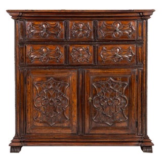 Early 18th Century Italian Walnut Cabinet For Sale