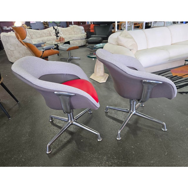 Steelcase Steelcase Inc. "Coalesse" Swivel Chairs-a Pair For Sale - Image 4 of 7