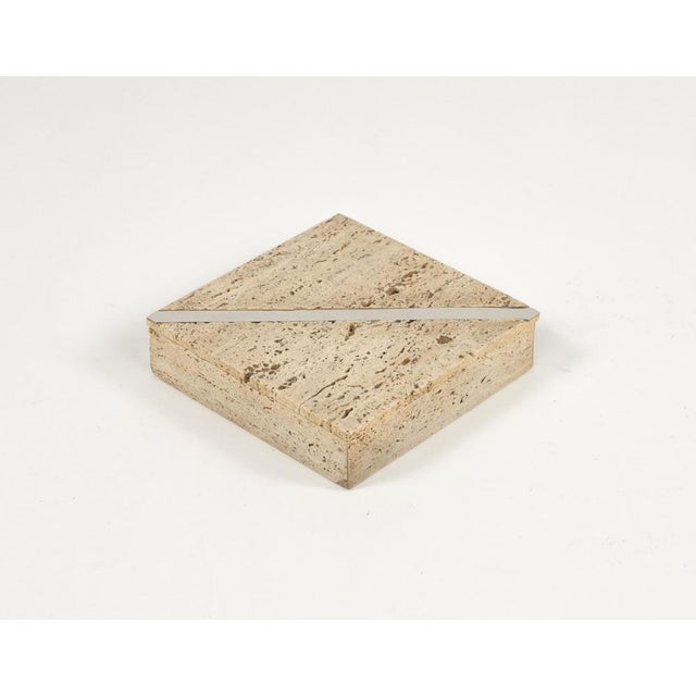 Midcentury beautiful rectangular box in travertine and chrome in the style of Fratelli Mannelli. Made in Italy in the 1970s.