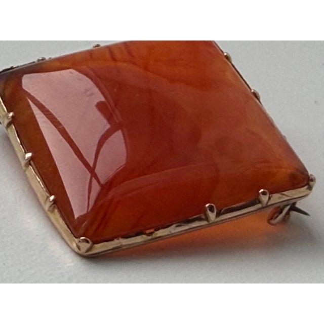 Georgian Carnelian Agate Brooch c.1830 – Square Cabochon in 9ct Gold, Scottish Hardstone Jewellery For Sale - Image 18 of 18