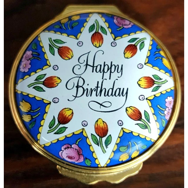 English Bilston & Battersea English Fine Enamel "Happy Birthday" Round Box For Sale - Image 3 of 10