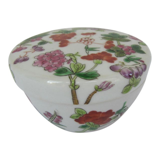 Round Chinoiserie Porcelain Box With Flowers For Sale