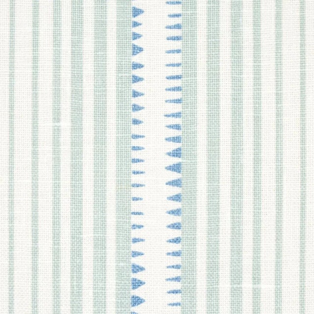 Rustic Sample - Schumacher Moncorvo Fabric in Mineral For Sale - Image 3 of 4