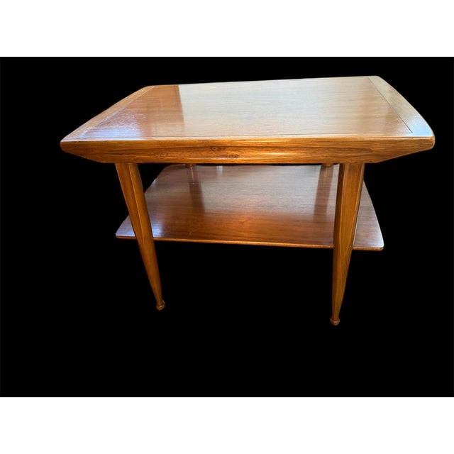 Mid-Century Modern 1960s McM Walnut EndTables Stand Vintage Mid-Century Side Tables Pair (2) For Sale - Image 3 of 10