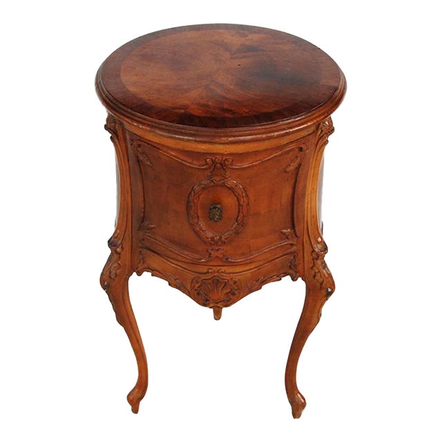Louis XV Burl Mahogany Round Side Table or Nightstand For Sale