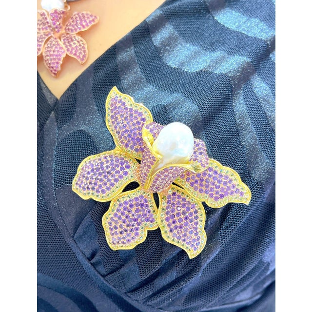 Bochic "Orient" Vintage Amethyst & Pearl Large Brooch, 18K Gold & Silver For Sale - Image 11 of 18