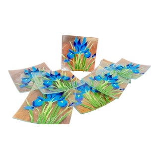 1970s Floral Iris Art Glass Dinner Plates, Signed Wm McGrath, 9 Piece For Sale