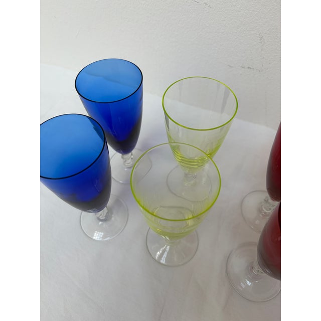 Mid-Century Baccarat Multi-Color Crystal Wine Glasses with Twisted Stems, France, 1960s, Set of 7 For Sale - Image 6 of 8
